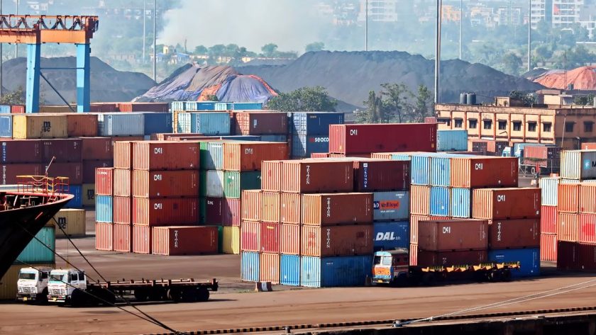 Indian port workers announce nationwide strike