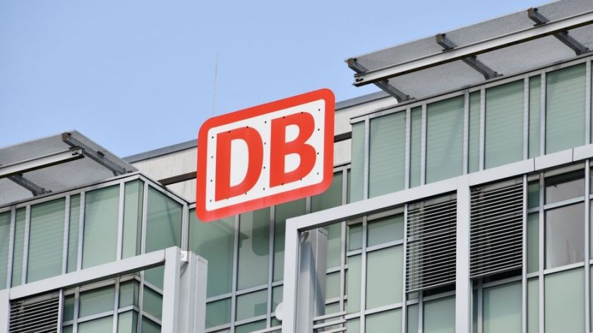 DB Management Board signs agreement to sell DB Schenker to DSV