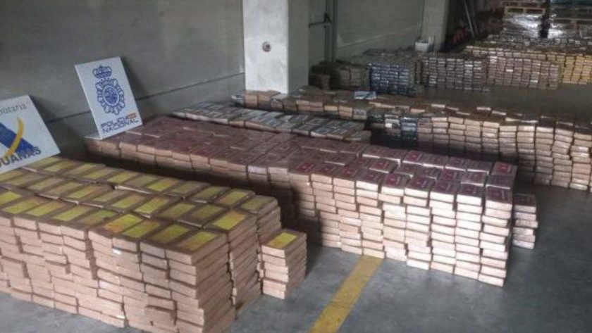 Spanish authorities seize record cocaine shipment at Algeciras