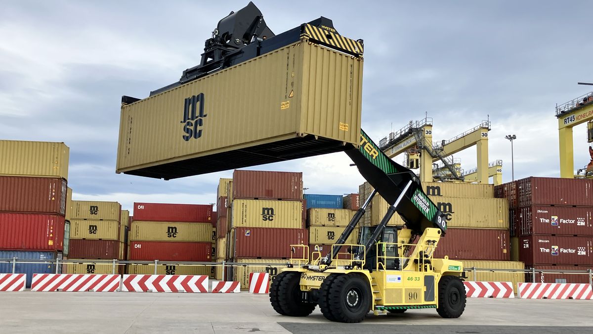 Advancements in Low and Zero Emissions Equipment at Ports in the US and New Zealand